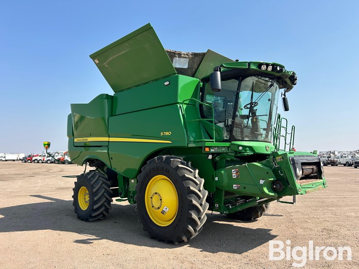 2024-john-deere-s780-image-3
