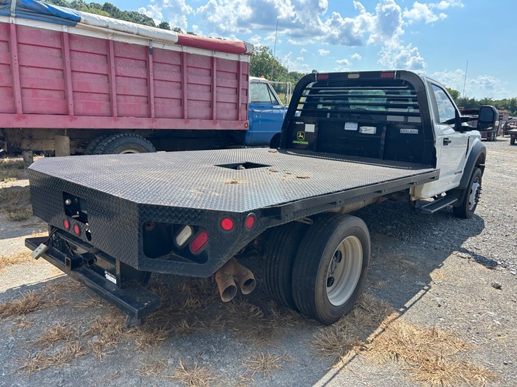 2017-ford-f550-image-4