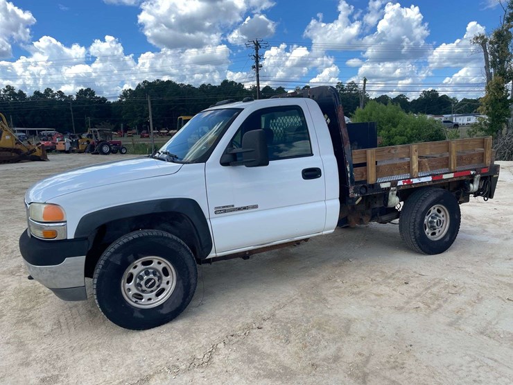 2002-gmc-sierra-2500-image-1