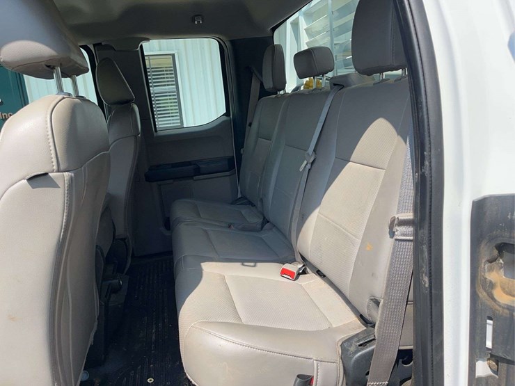 2019-ford-f350-image-35