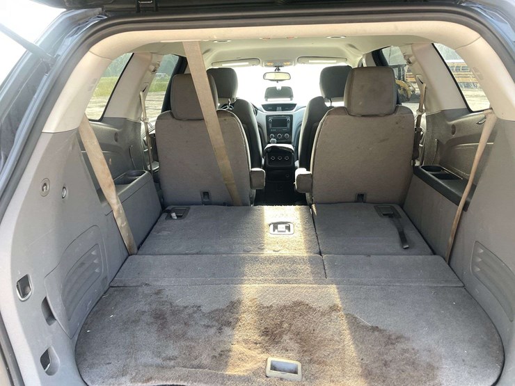 2017-chevrolet-traverse-image-15