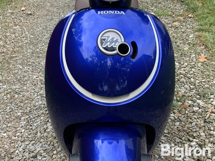 2024-honda-metropolitan-ncw50-scooter-image-11