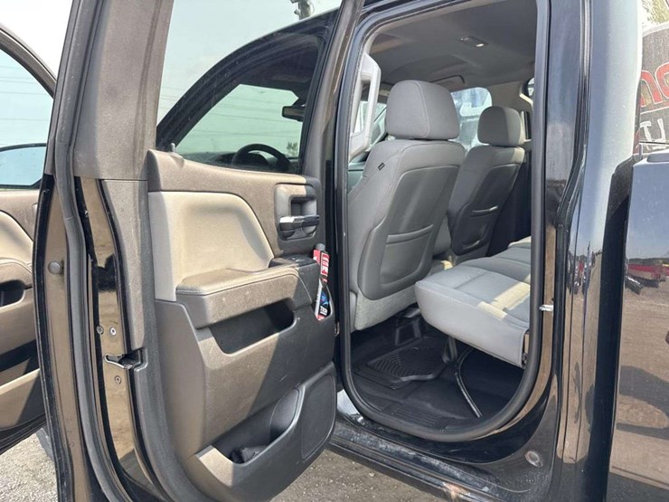 2015-chevrolet-silverado-1500-image-16