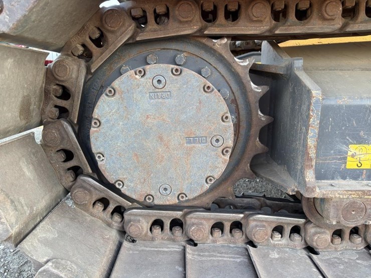 2023-xcmg-xe155ucr-hydraulic-excavator-image-26
