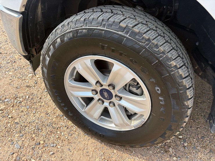 2018-ford-f150-xlt-image-10