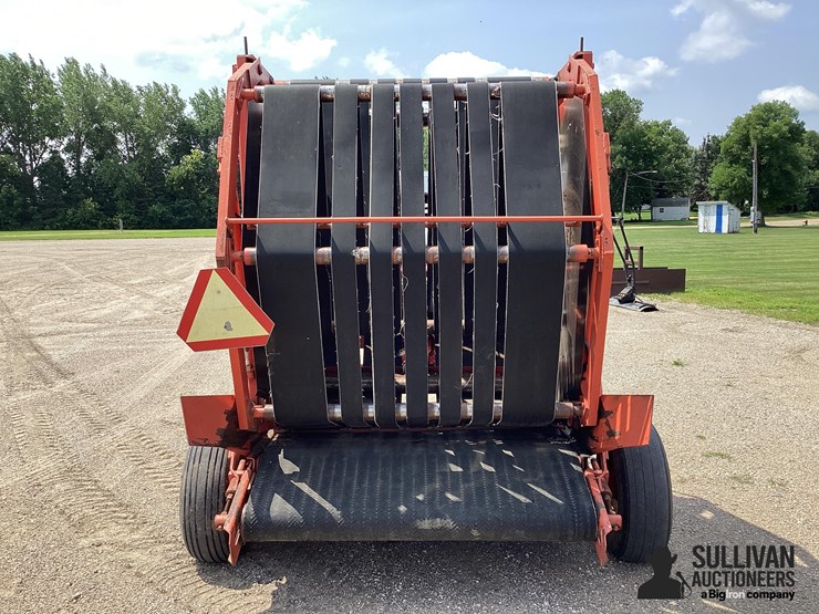 hesston-5600-image-6