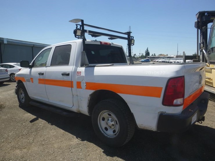 2016-dodge-1500-image-4