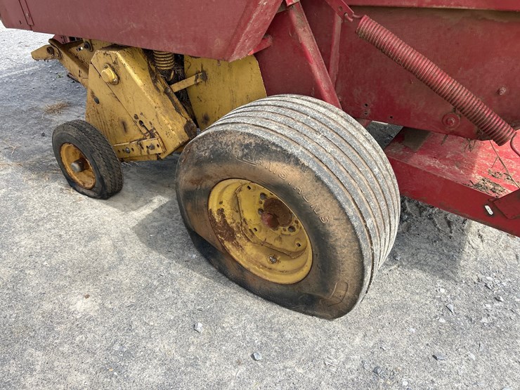 new-holland-650-image-7