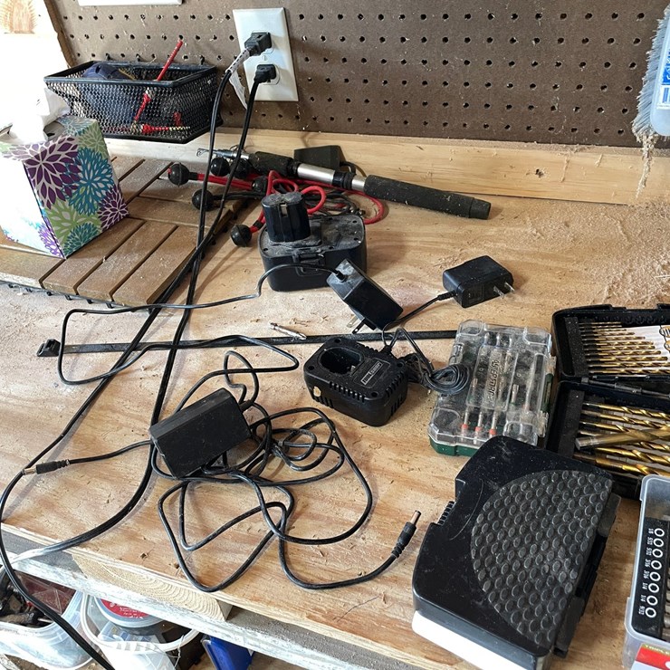 #10155 • (5) Cases of Drill Bits