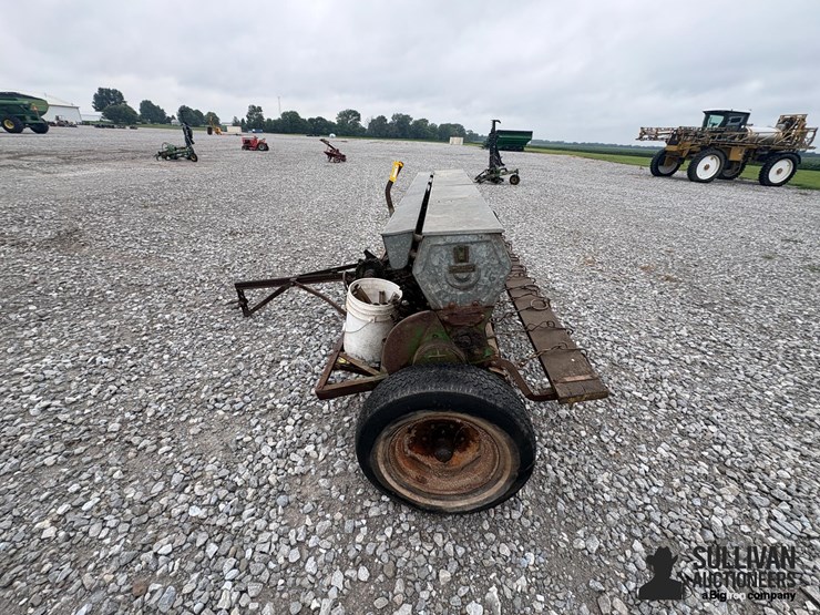 john-deere-8-image-8