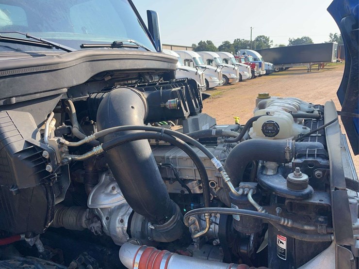 2021-freightliner-cascadia-truck-image-33