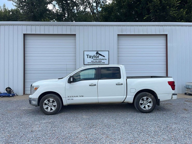 2018-nissan-titan-image-2