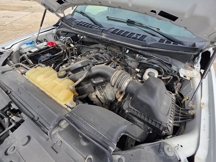 2020-ford-f150-image-22