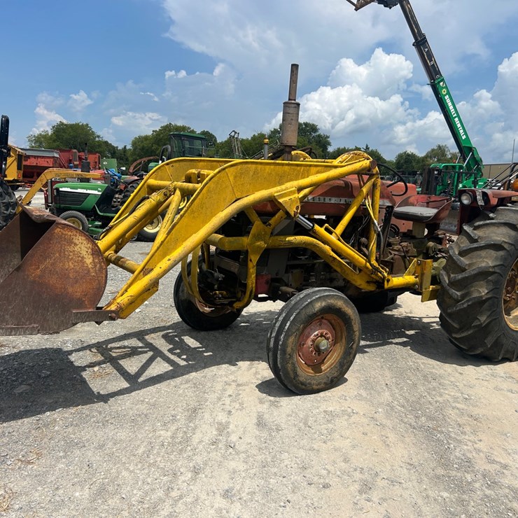 MASSEY-FERGUSON 165