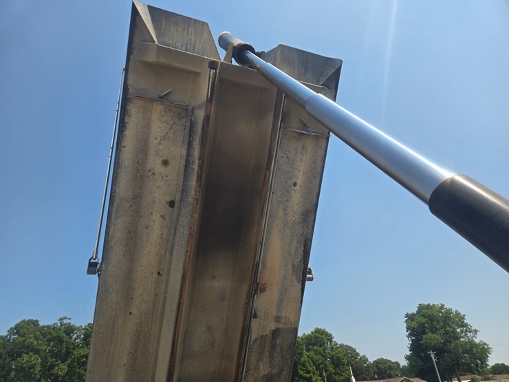 2019-kenworth-t880-image-33