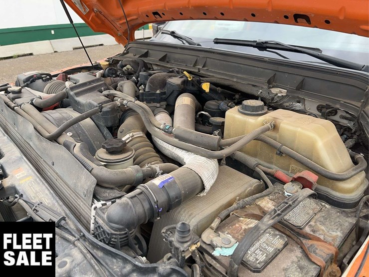 2015-ford-f550-image-22