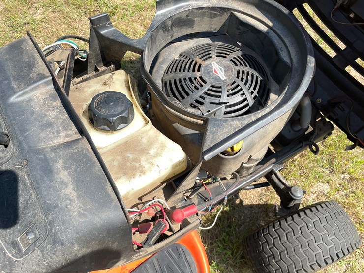 #7977-•-ariens-riding-lawn-mower-image-28