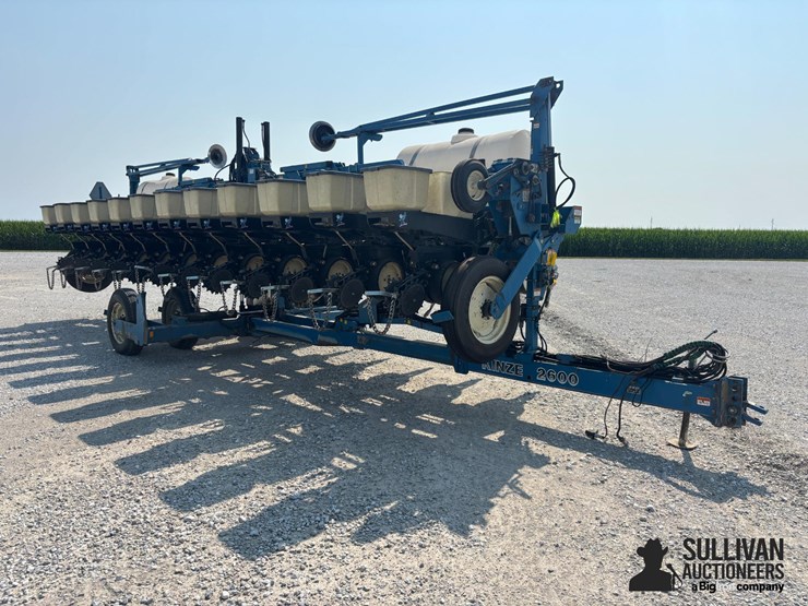 kinze-2600-image-3