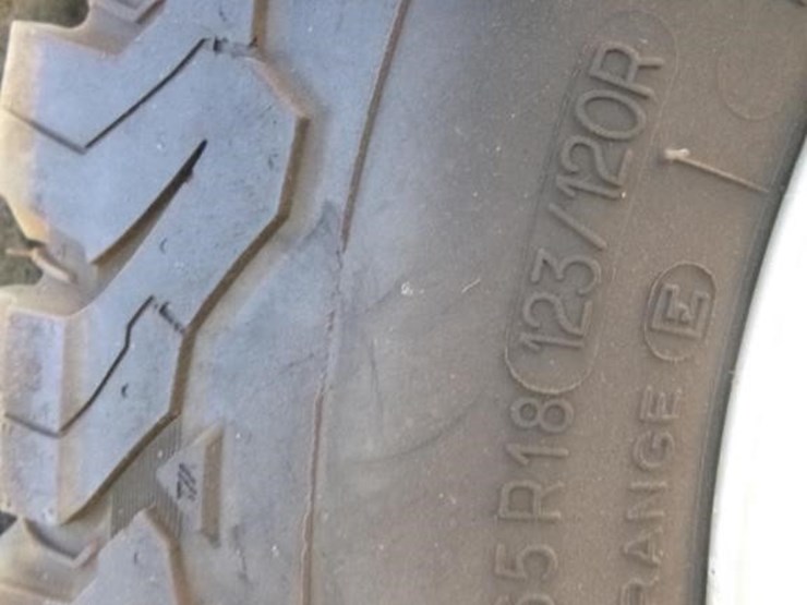 2012-chevrolet-1500-image-25