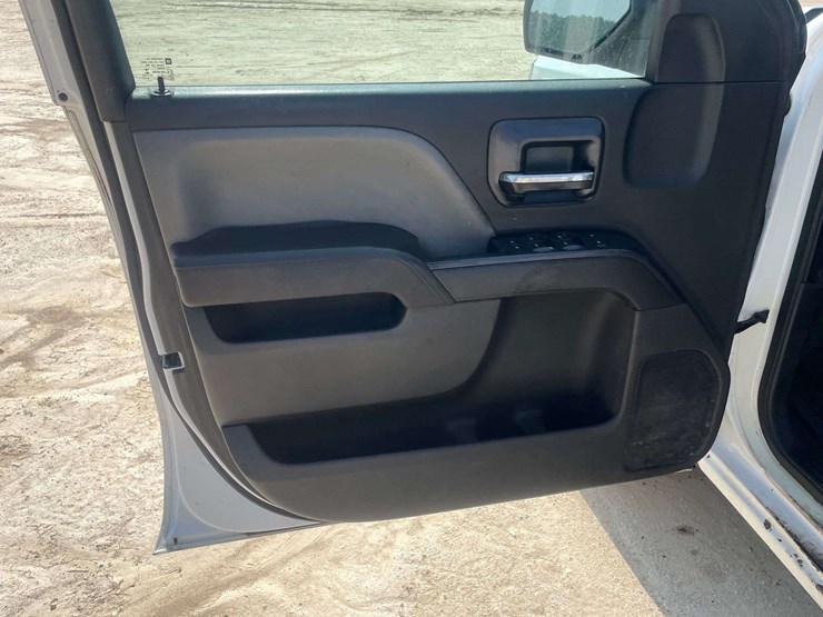 2016-chevrolet-silverado-1500-image-9