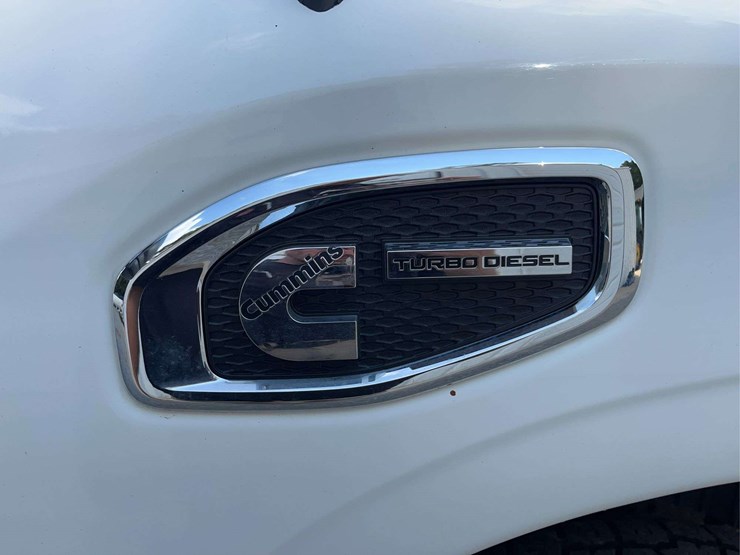 2017-nissan-titan-image-10