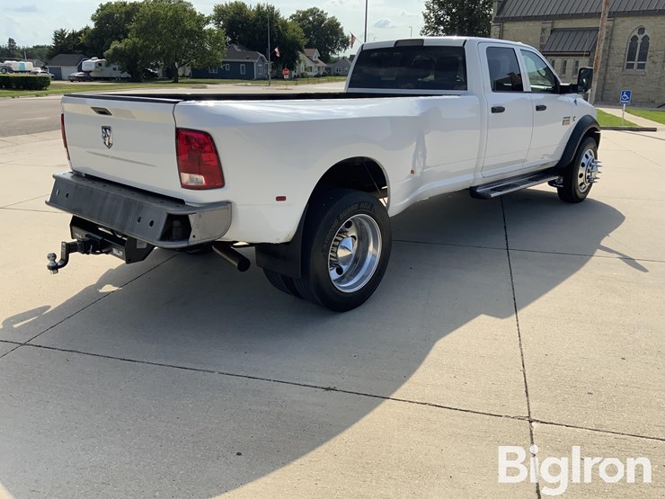 2012-dodge-ram-5500-image-5