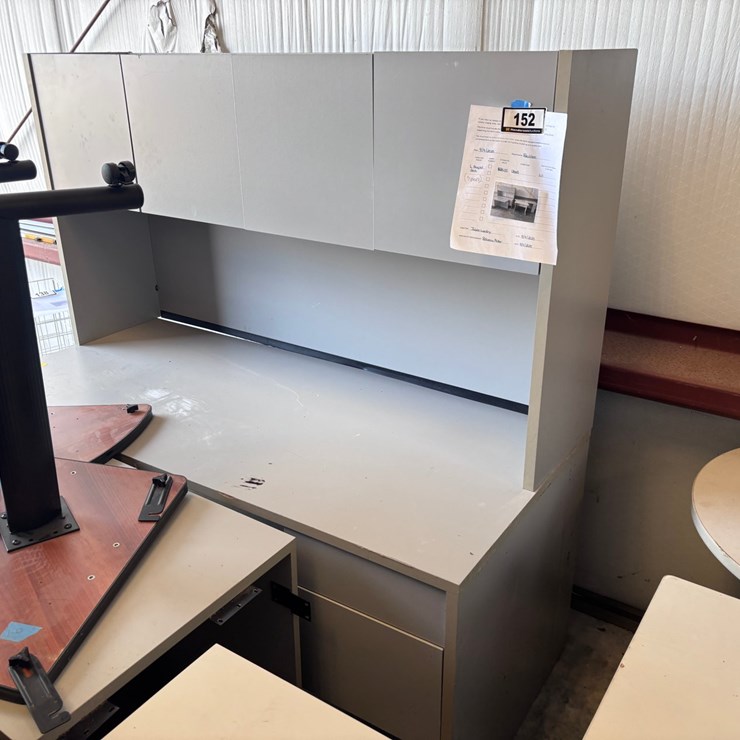 #152 • L Shaped Desk (Lot of 5)