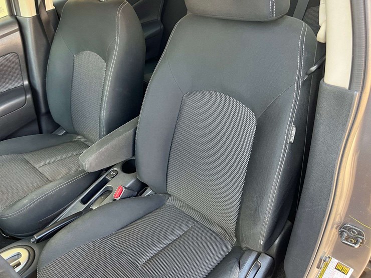 2019-nissan-versa-(99,073-miles)-image-30