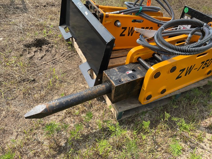 #9761-•-wolverine-universal-mount-concrete-breaker-attachment-image-2