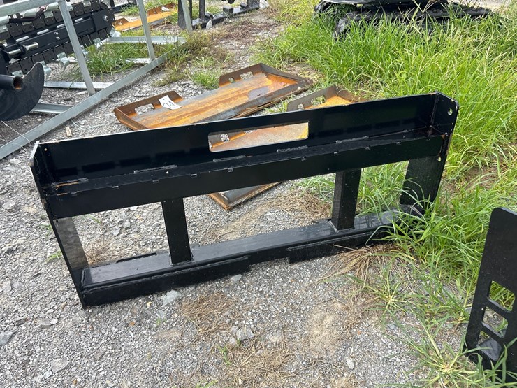 #26-•-pallet-fork-frame-for-skid-steer-image-1