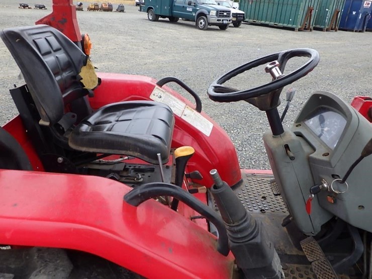 century-3647-tractor-loader-image-26