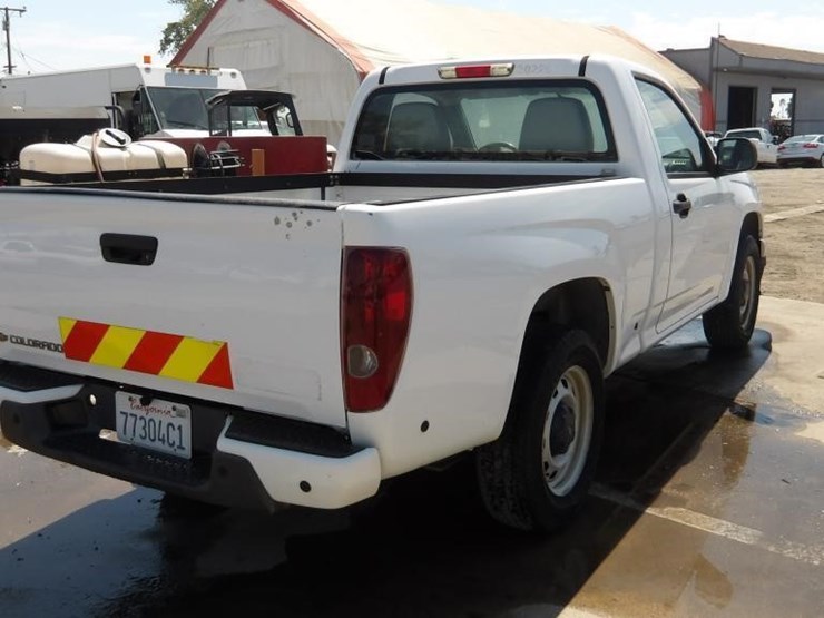 2011-chevrolet-colorado-image-3