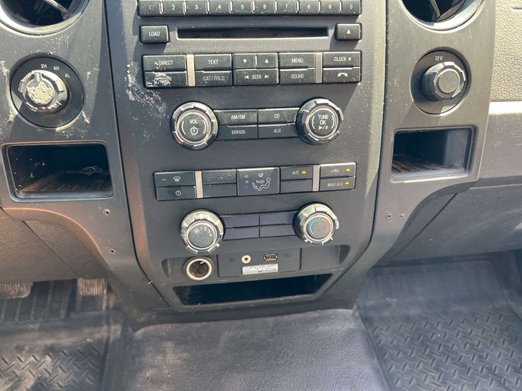 2011-ford-f150-image-35