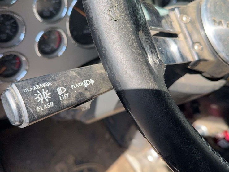 2017-mack-td-(titan)-713-grapple-truck-image-26