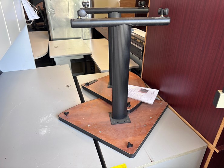 #149-•-2-corner-tables-image-1