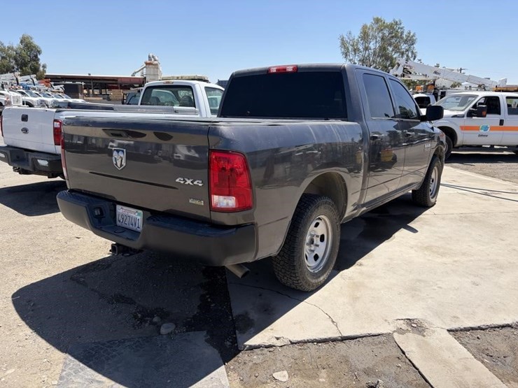2016-dodge-ram-1500-image-3