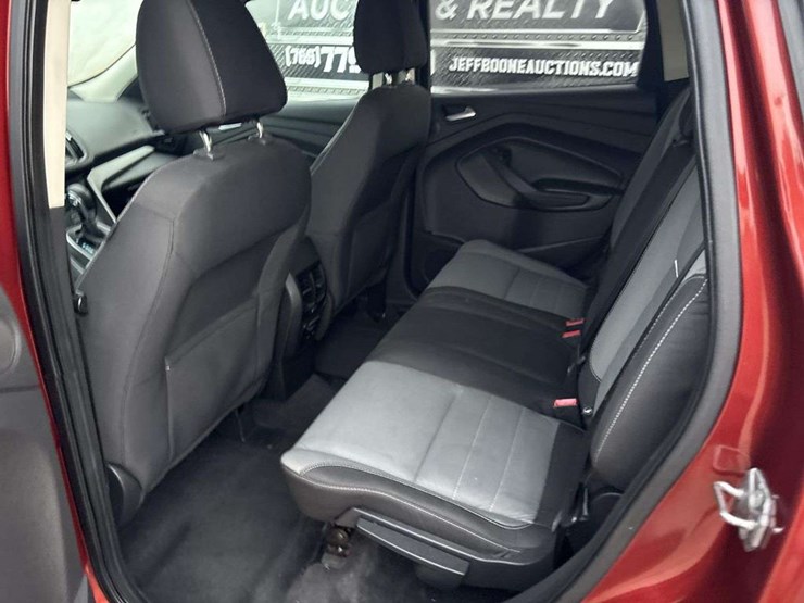2014-ford-escape-se-image-10