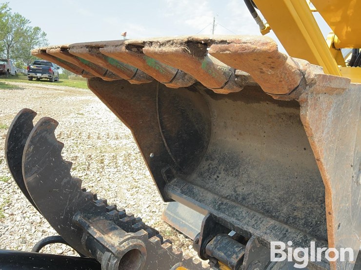 2025-komatsu-pc88mr-11-image-10