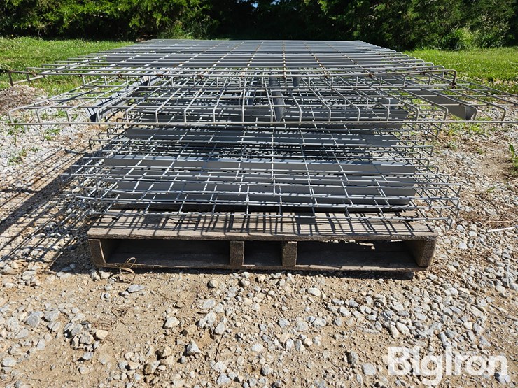 pallet-rack-wire-decking-image-9