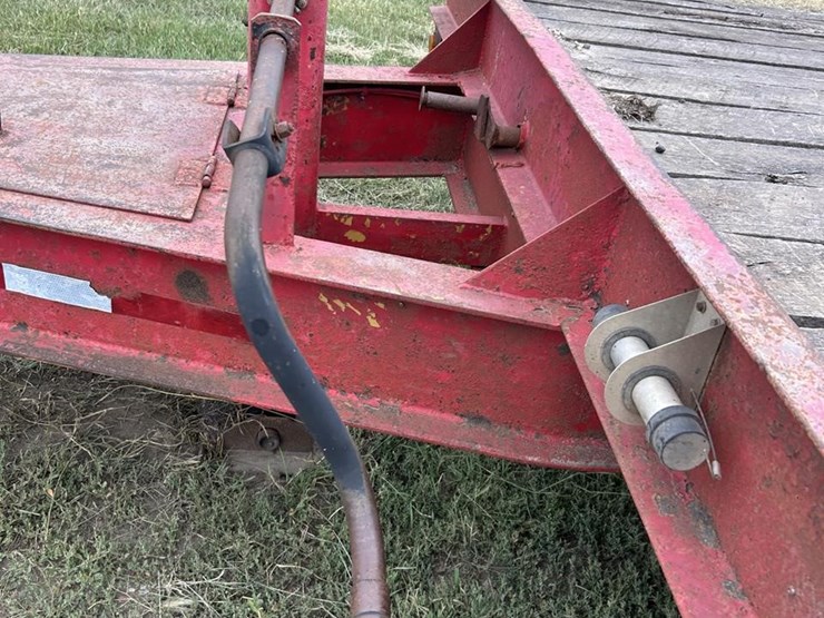 2000-custom-trailer-image-25