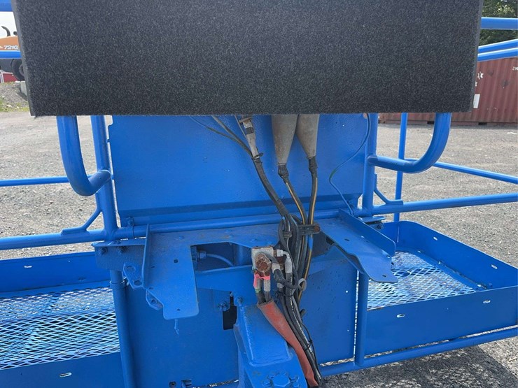 2006-genie-s45-image-26