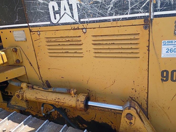 caterpillar-d4c-image-16