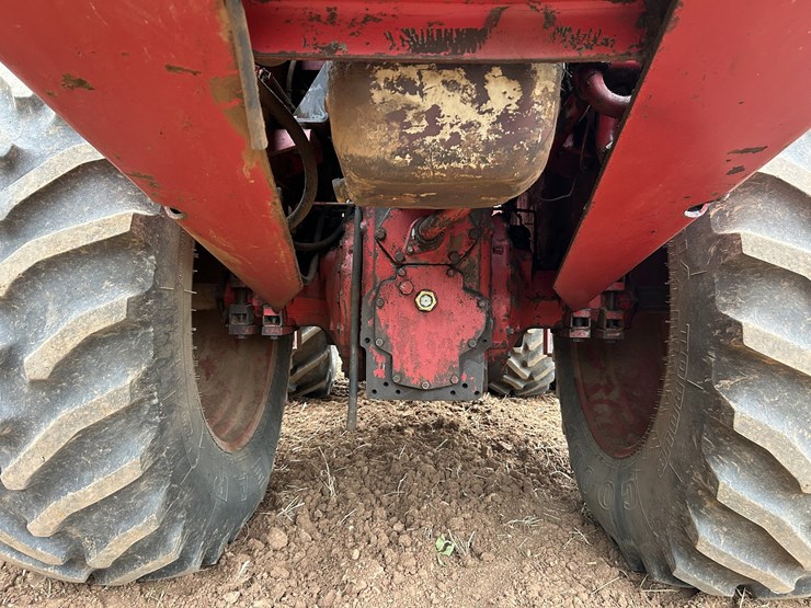 case-ih-t4586-image-22