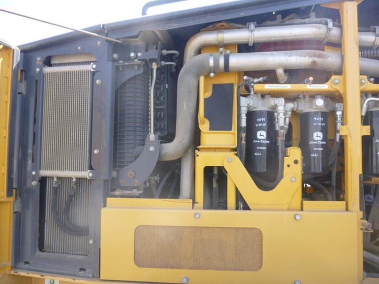 2012-deere-672gp-image-32