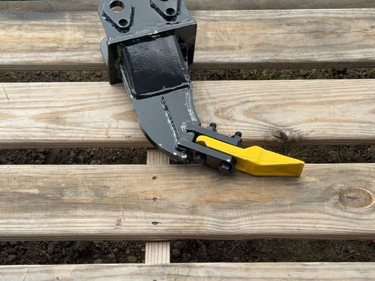 mini-excavator-ripper-tooth-attachment-image-1