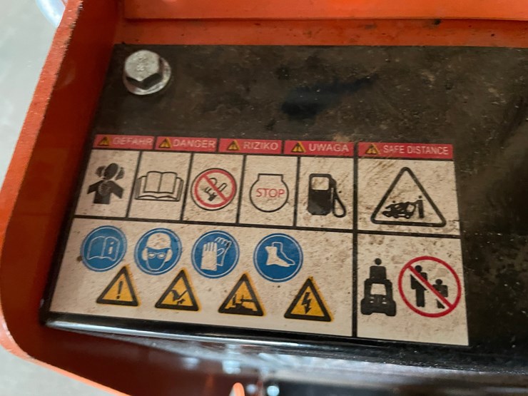 #9729-•-future-mini-skid-steer-loader-image-21