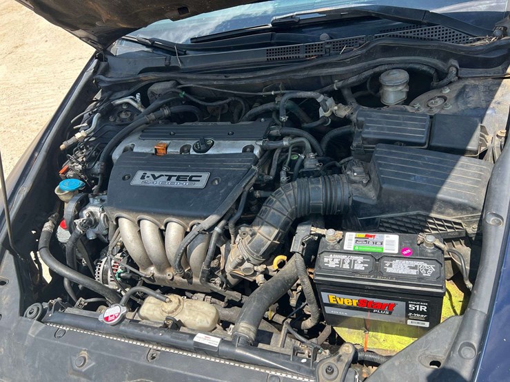 2006-honda-accord-4-door-sedan-(241,528-miles)-image-27