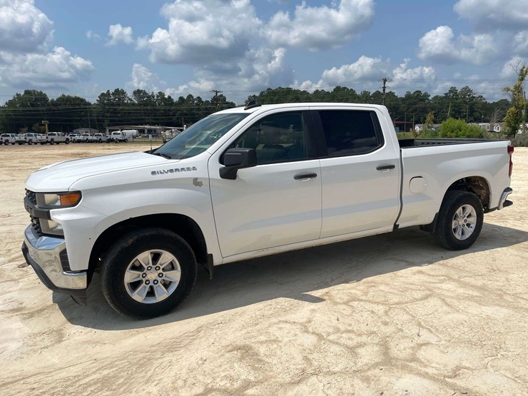 2019-chevrolet-silverado-1500-image-2