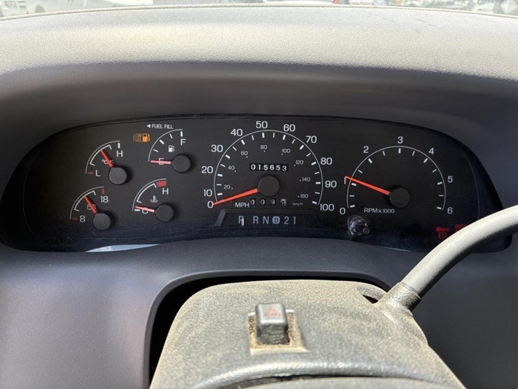 2001-ford-f550-image-25