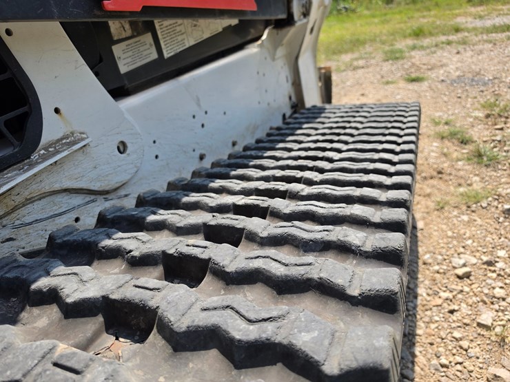 2020-bobcat-t770-image-41